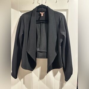 Willow and Root Women's Black Open Front Jacket